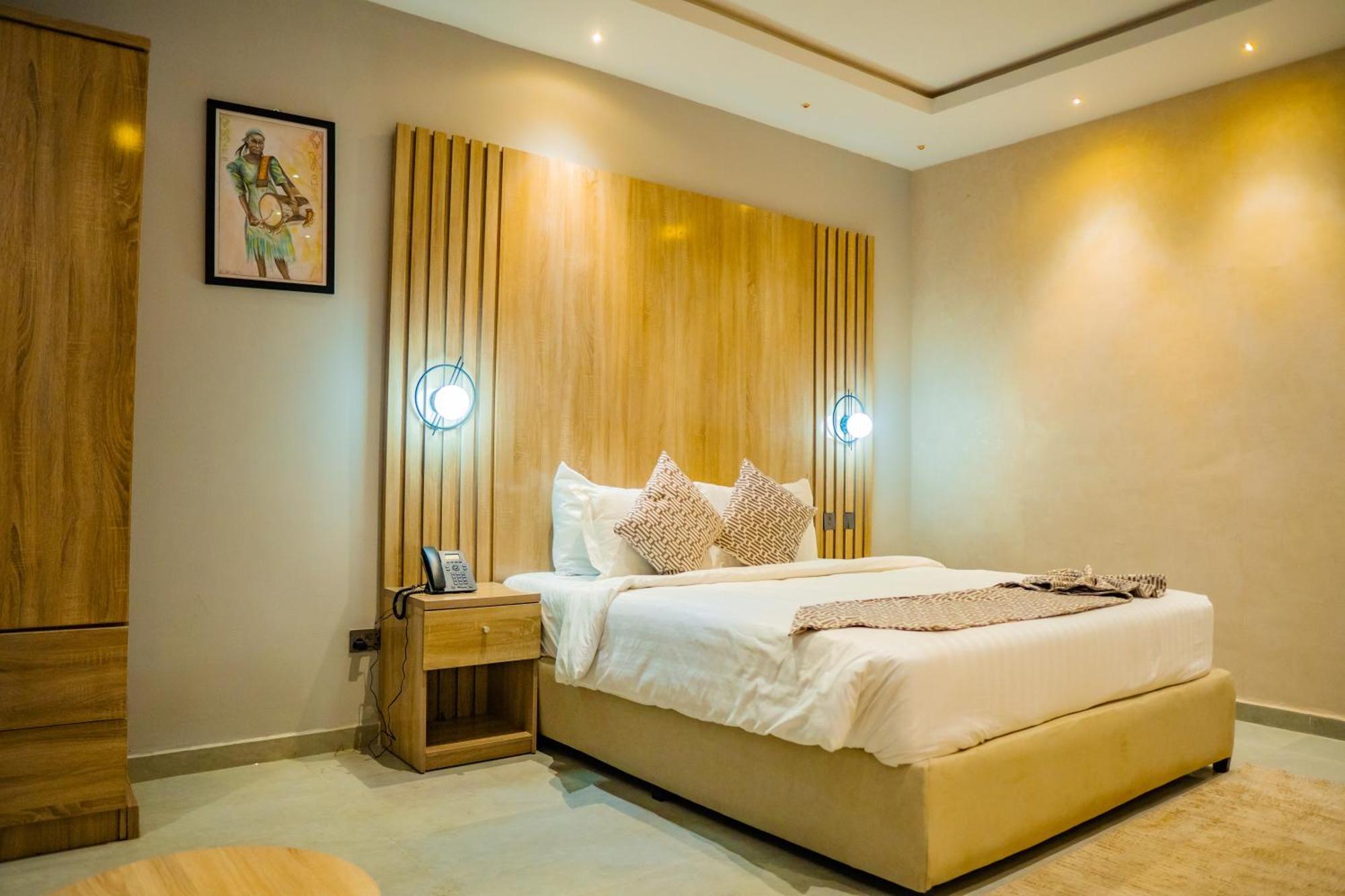 Ojaja Suites By Perennia Akure Ngoại thất bức ảnh