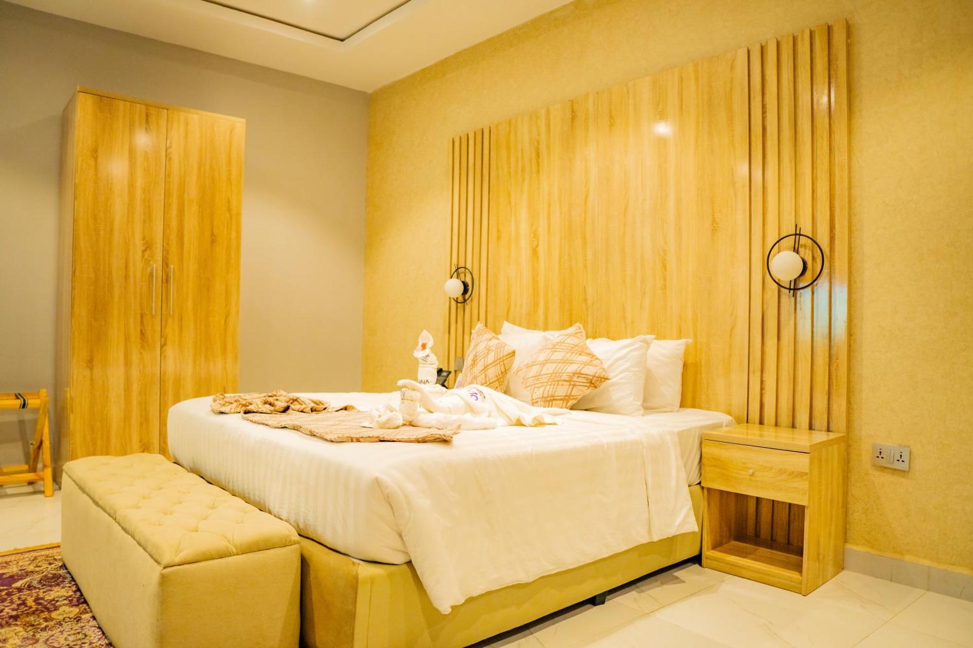Ojaja Suites By Perennia Akure Ngoại thất bức ảnh