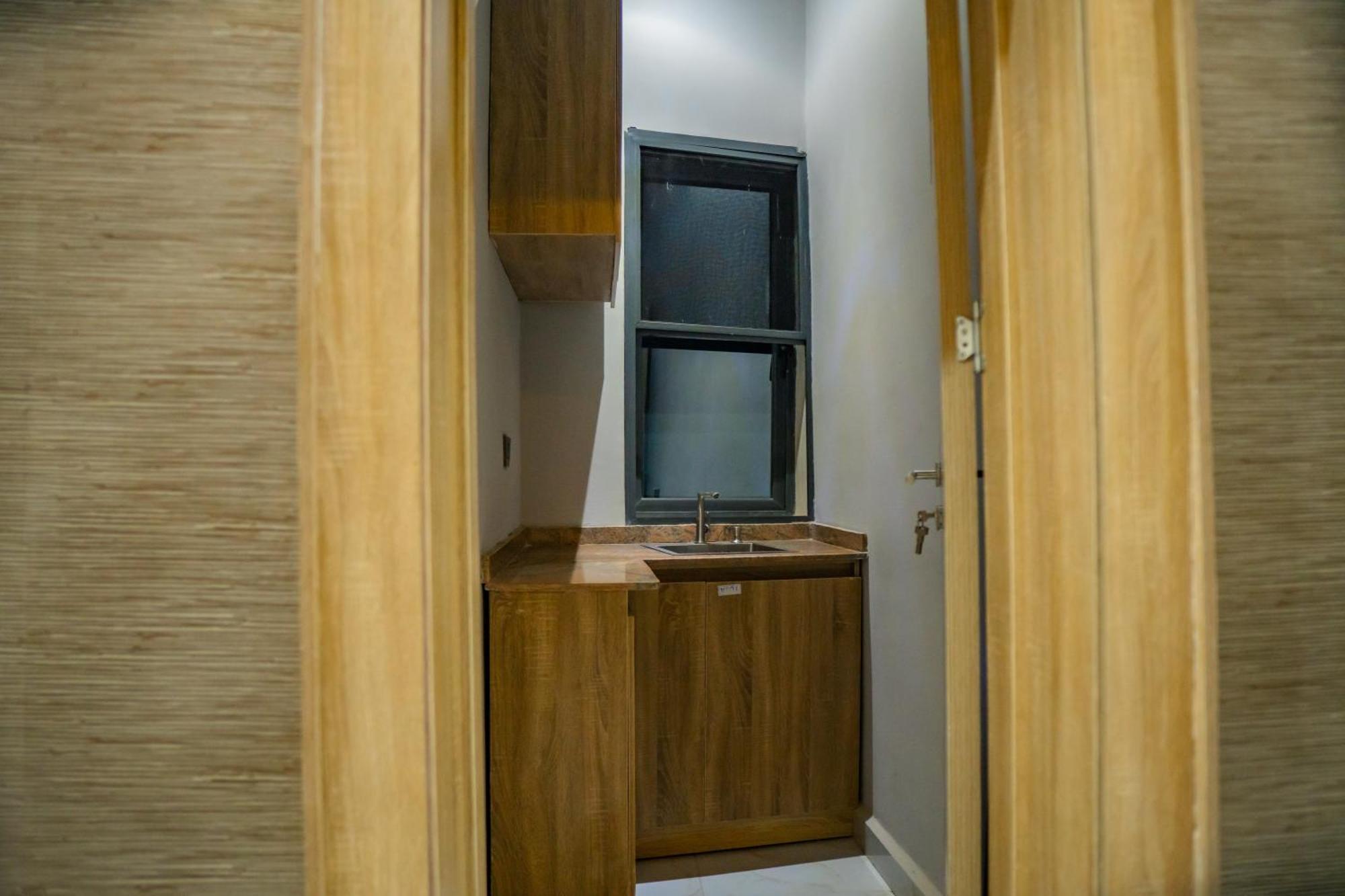 Ojaja Suites By Perennia Akure Ngoại thất bức ảnh