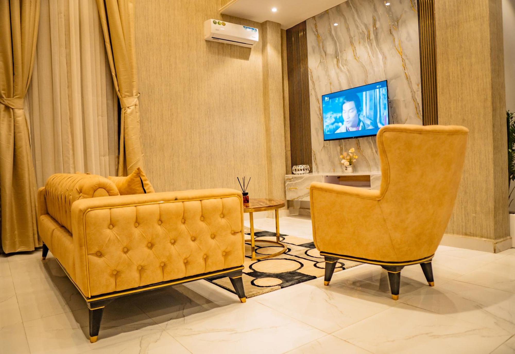 Ojaja Suites By Perennia Akure Ngoại thất bức ảnh